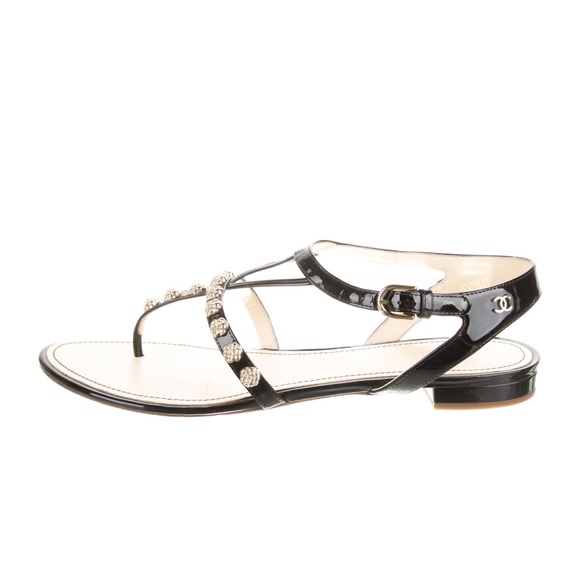 CHANEL-2015 Interlocking CC Logo T-Strap Sandals - Picture 2 of 5